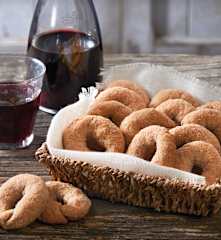 Ciambelline al vino rosso