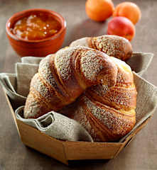 Croissant all'albicocca (di Luca Montersino)