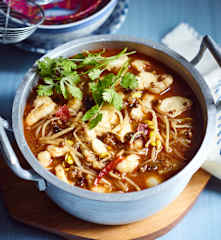 Fischfilet mit Sojabohnensprossen in scharfer Sauce (水煮鱼)