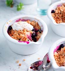 Pear blueberry quinoa crumbles