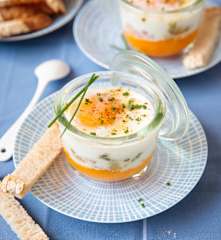 Œuf cocotte aux champignons et lardons, purée de carotte