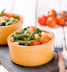 Sałatka z ciecierzycy