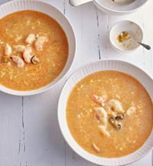 Sopa simples de marisco