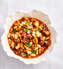 Feijão branco com lulas e chouriço