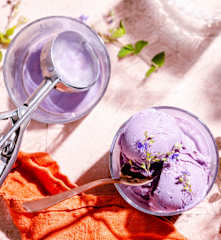 Glace à la violette
