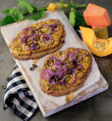 Vollkorn-Topfen-Fladen mit Kürbis