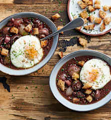 Œuf poché sauce meurette