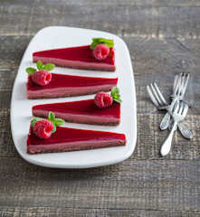 Vegan Turkish delight cheesecake