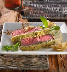 Ochsenkoteletts mit Zwiebel-Senf-Kruste