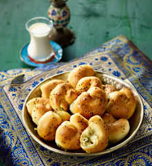 Schnecken mit Schafskäsefüllung - Peynirli Poğaça