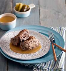 Rolady wołowe z boczkiem i ogórkami kiszonymi