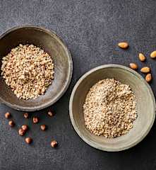 Almendras o avellanas picadas gruesas (100 g)