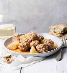 Meatballs and Potatoes with Almond Sauce