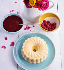 Pudim de arroz-doce e molho de framboesa