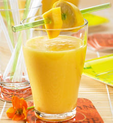 Mango-Maracuja-Smoothie
