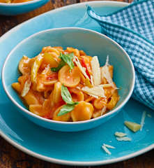 One pot pasta aux poivrons multicolores et pecorino