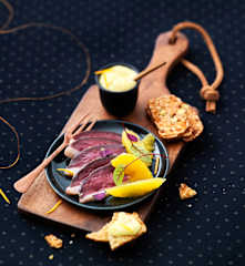 Gravlax de canard aux agrumes