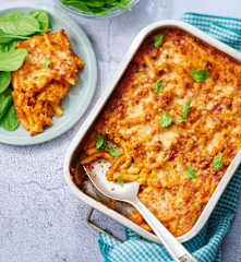 Gratin de pâtes au thon à la crème de poivrons