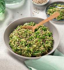 Grüner Quinoasalat, lauwarm