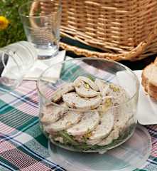 Fiambre de pollo con pistachos