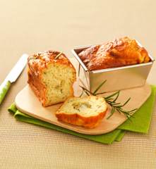 Plumcake salato con miele, rosmarino e Gorgonzola