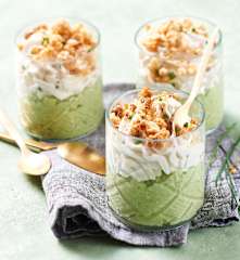 Crémeux de petit pois et crumble de parmesan