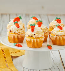 Cupcake mandorle e carote con crema al formaggio