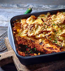 Tortilla-Lasagne mit Mais und Bohnen