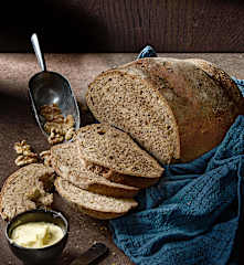 Καρυδόψωμο