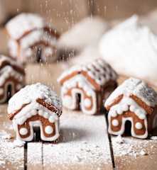 Petites maisons en pain d'épices