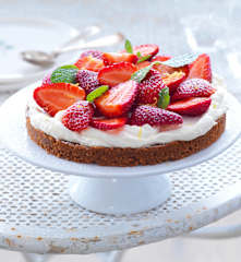 Tarte sans cuisson aux fraises et speculoos