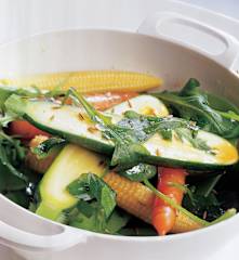 Verduras al vapor con rúcula