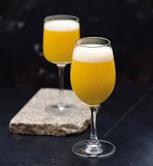 Bellini - brzoskwiniowy koktajl musujący