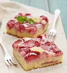 Erdbeer-Schmand-Blechkuchen
