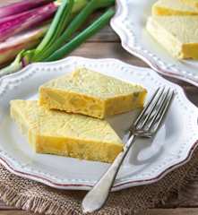 Frittata con patate e cipollotti di Tropea