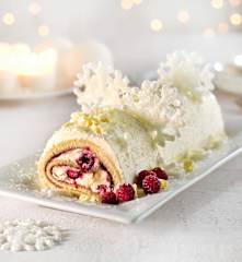 Brazo de gitano nevado con frambuesas