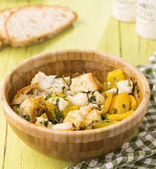 Panzanella di pescatrice e peperoni