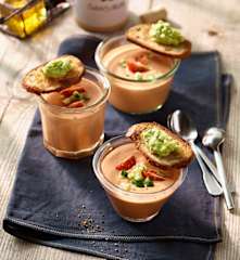 Gazpacho à la Sansibar mit Avocadotatar