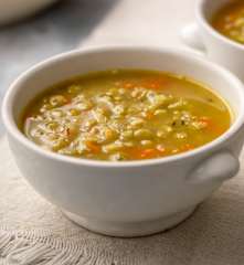 Dänische Erbsensuppe