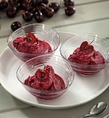 Helado de cerezas y yogur