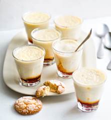 Petits pots de semoule au lait et au caramel