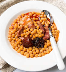Garbanzos con compango en cocción lenta