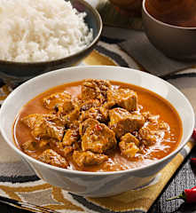 Estofado de cordero con leche de coco (Rendang) - Malasia