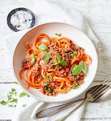 Möhrennudeln mit Bolognese
