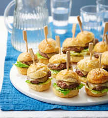 Miniburgers aux steaks épicés