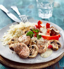 Schweinefilet mit Senfsauce