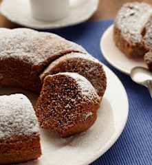 Bábovka s bylinným likérem