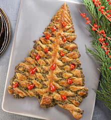 Christmas Tree Spinach Puff