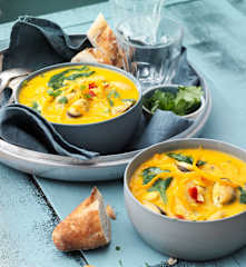 Soupe de moules à la citronnelle