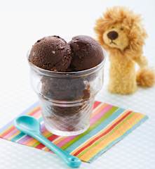 Helado de plátano y chocolate